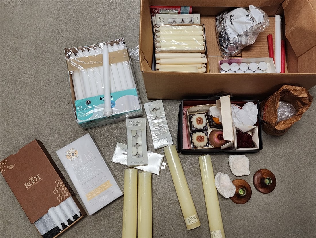 Bx Assorted Candles (1 of 4)