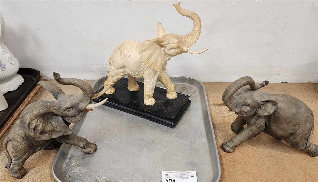 Pr. Andrea Grey Porcelain Elephants 8 3/4" + 8 1/2", Elephant Figurine Sgnd A. Santini (Missing 1 (1 of 2)