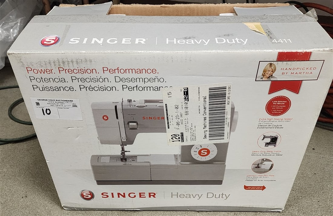 Singer Heavy Duty Sewing Machine (New In Box) (1 of 4)