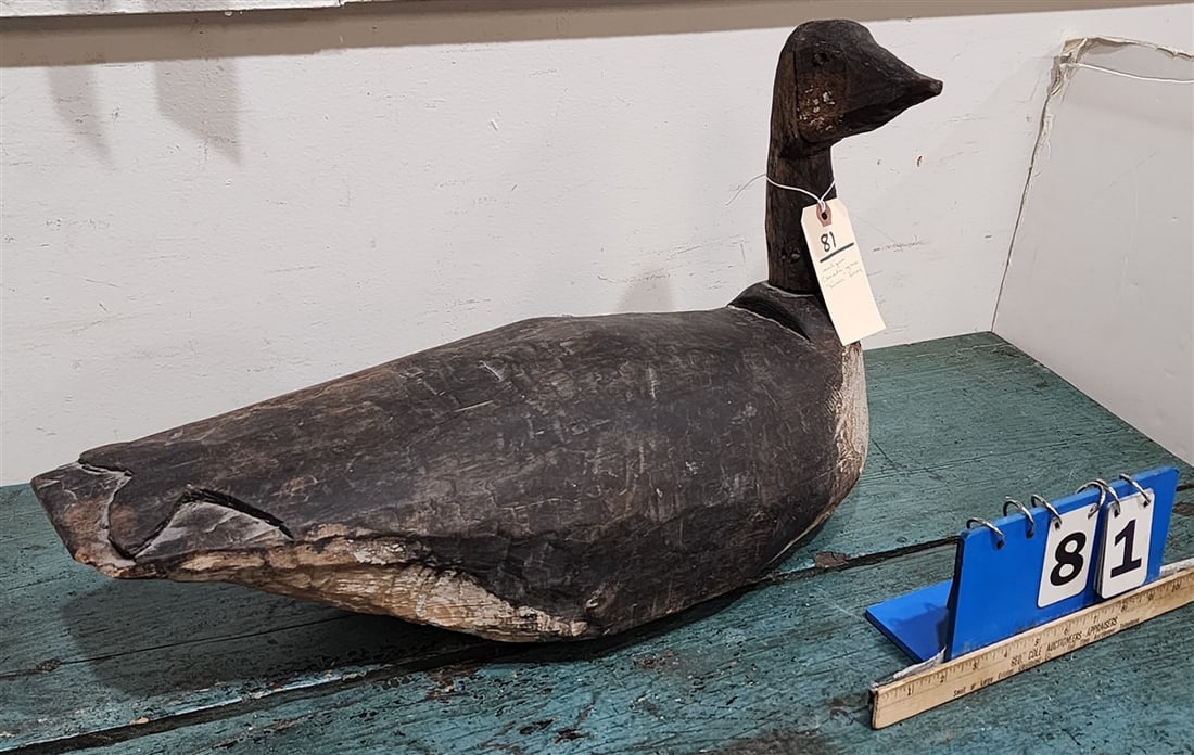 Antique Wooden Canada Goose Decoy 14" H X 21 1/2" L X 8 1/2" W (1 of 5)