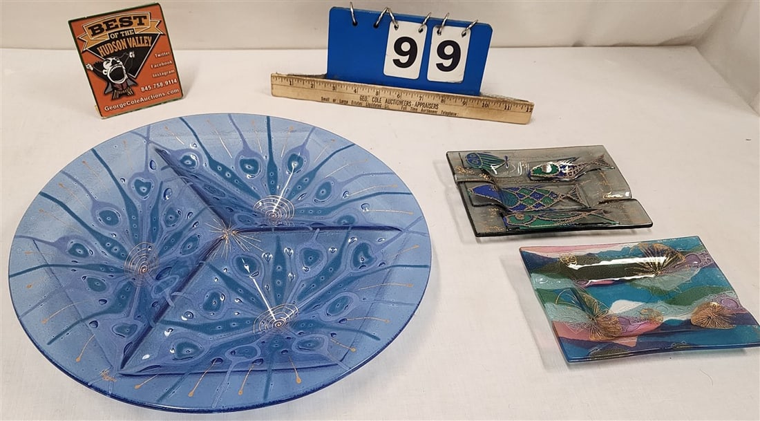 Tray Mid Century Modern Glass Sgnd Higgins - 3 Section Bowl 2" H X 13 1/2" Diam. + 2- Ashtrays 3/4" (1 of 4)
