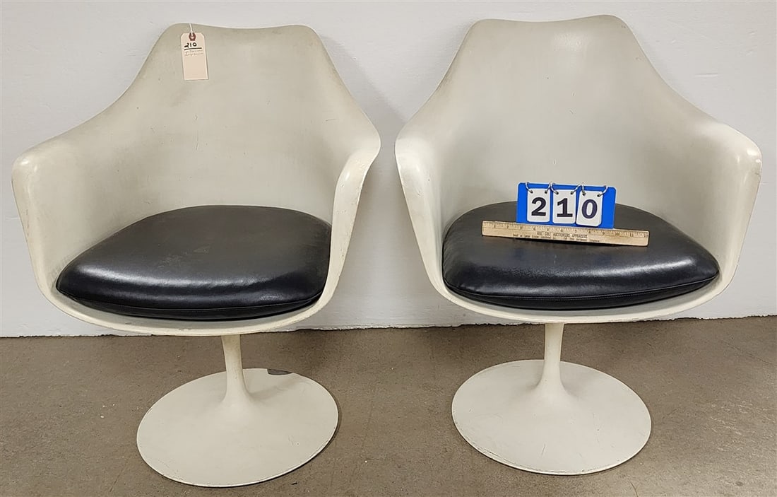 Pr. Saarinen Tulip Armchair: Pr. Saarinen Tulip Armchair