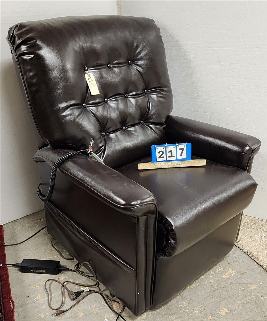 Pride Vitalift Radiance Motorized Recliner Lift Chair (1 of 5)