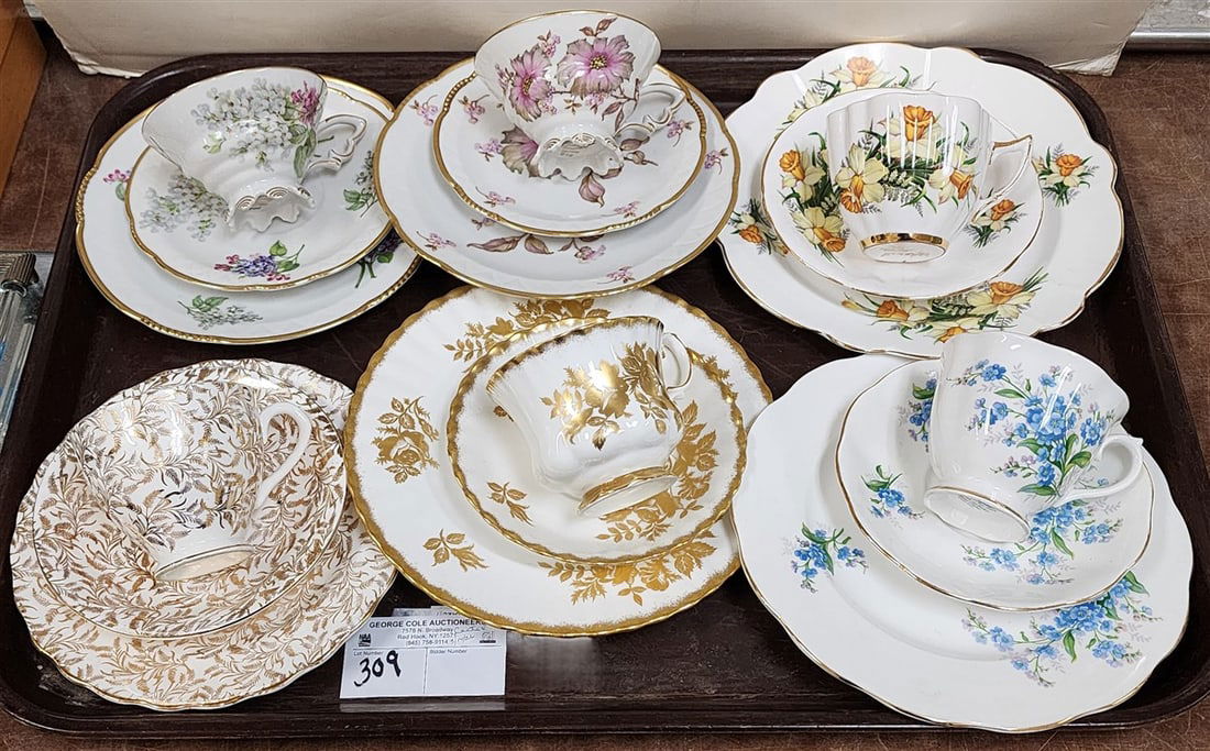 Tray 6 Sets Cup/Saucer/Plate - Royal Albert, Royal Seagrave, Mitterteich + K.H.I. Bone China (1 of 5)