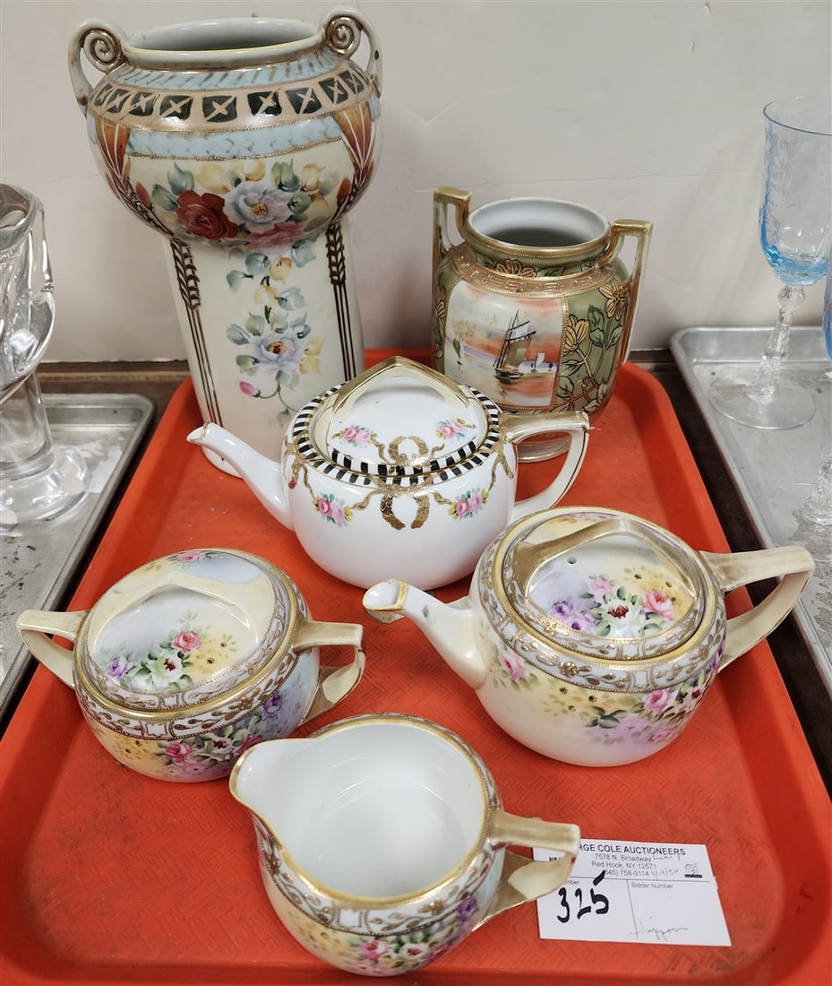 Tray Nippon 3 Pc.Tea Set, 2- Vases 9 3/4" + 6" + Teapot (1 of 6)