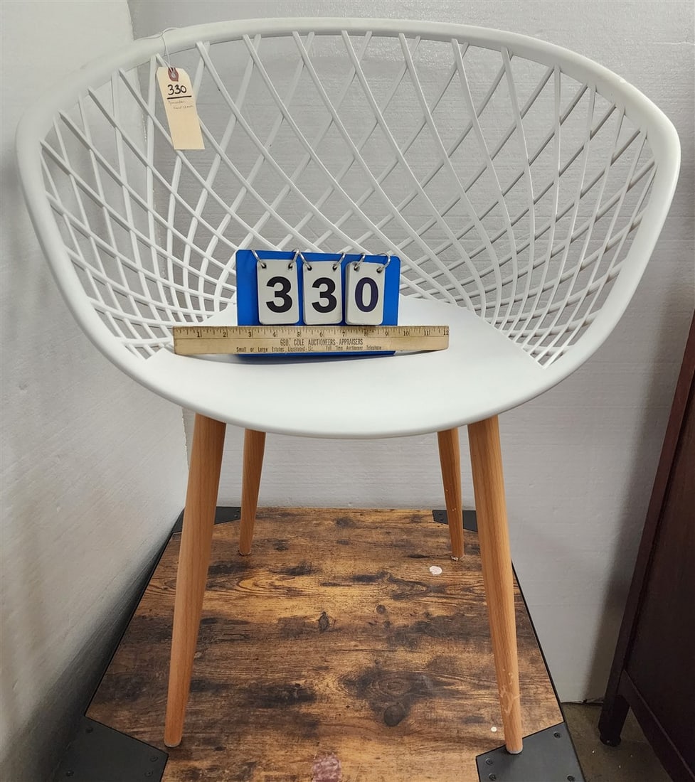 Jamesdar Kurv Chair: Jamesdar Kurv Chair