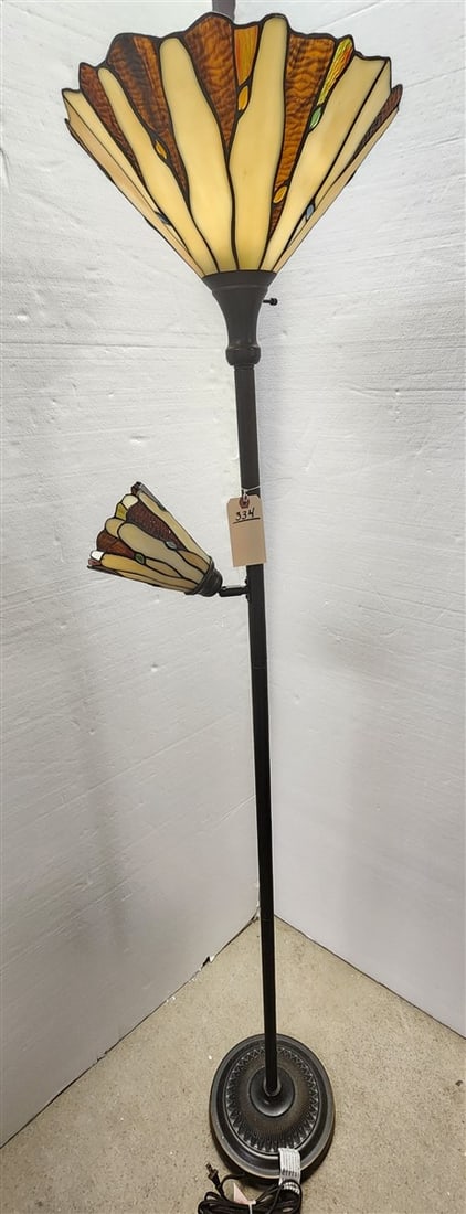 Floor Lamp w/Leaded Glass Shades 6': Floor Lamp w/Leaded Glass Shades 6'