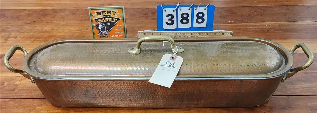 Vintage Hammered Copper Covered Fish Poacher 6 1/2" H X 27 1/2" L X 7" D: Vintage Hammered Copper Covered Fish Poacher 6 1/2" H X 27 1/2" L X 7" D