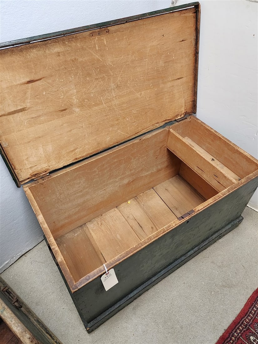 Primitive Green Blanket Box - 3