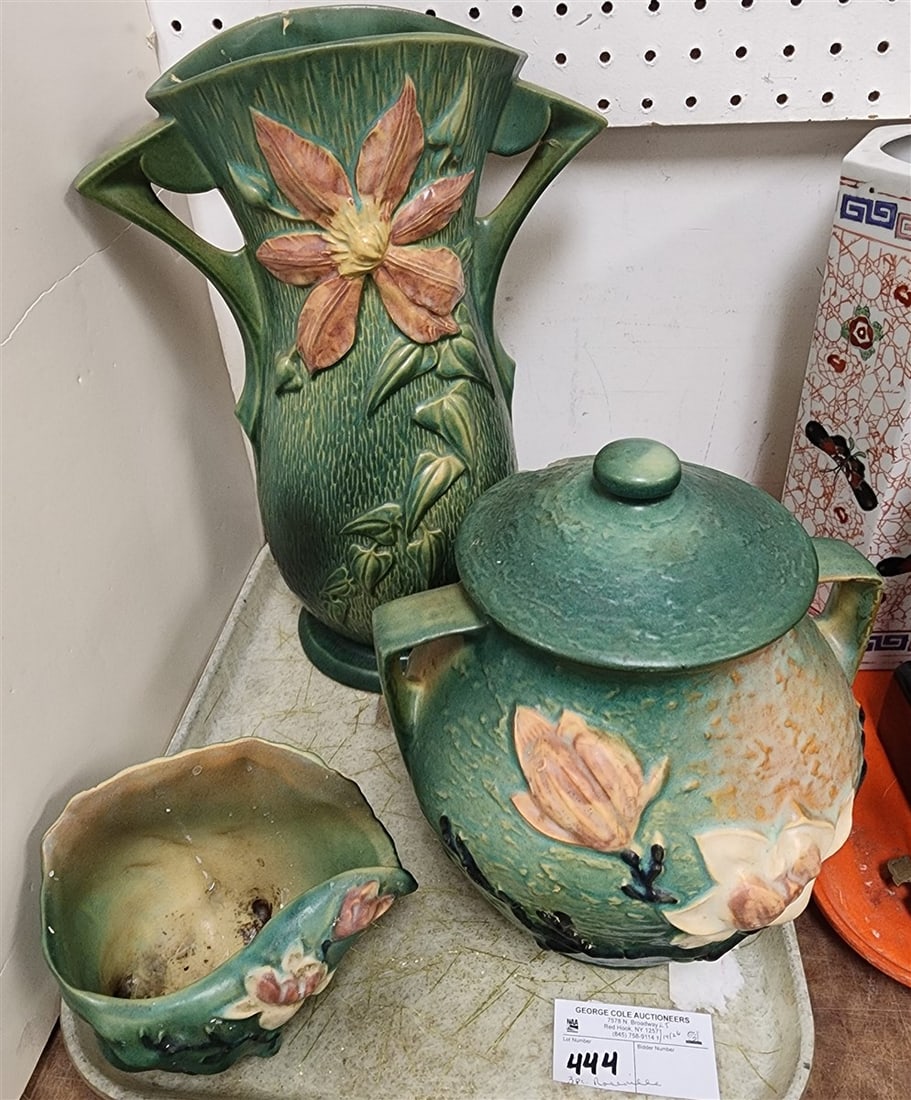 Tray Roseville - Clematis Vase 114-15" (Has Been Repaired), Magnolia Covered Jar 2-8" (Chip On Rim (1 of 8)
