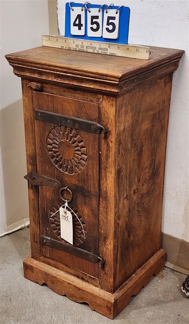 Mahogany 1 Door Stand 25 1/2" H X 13" W X 11" D: Mahogany 1 Door Stand 25 1/2" H X 13" W X 11" D