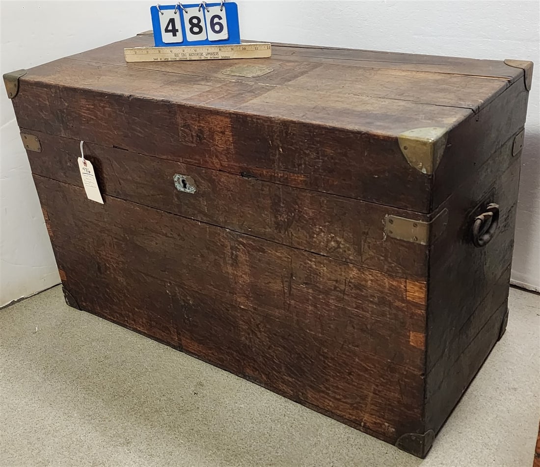 19th C OakTrunk Marret Jarry Paris (From The Livingston Estate, Teviotdale): 19th C OakTrunk Marret Jarry Paris (From The Livingston Estate, Teviotdale)