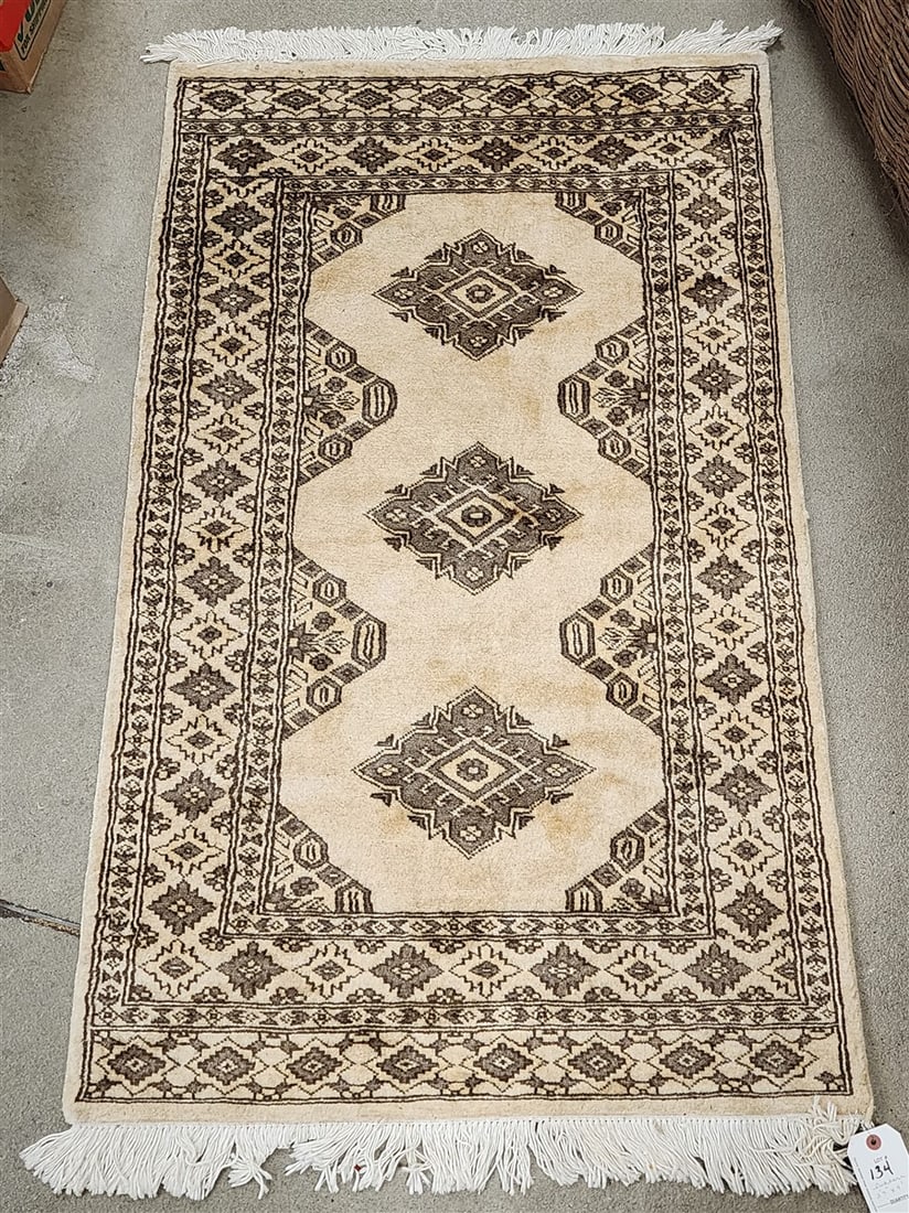 Bokhara 8'7" X 5'4" (1 of 4)