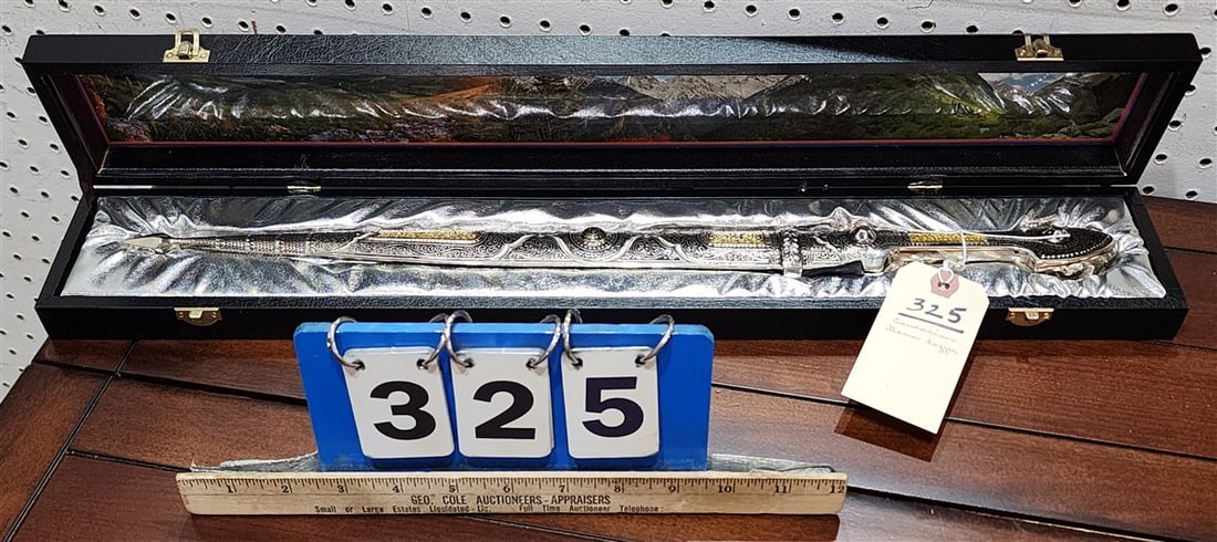 Caucasian Gama Dagger 21" In Case (1 of 7)