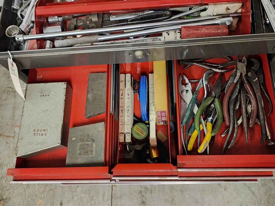 Craftsman Tool Bx w/Tools - 8