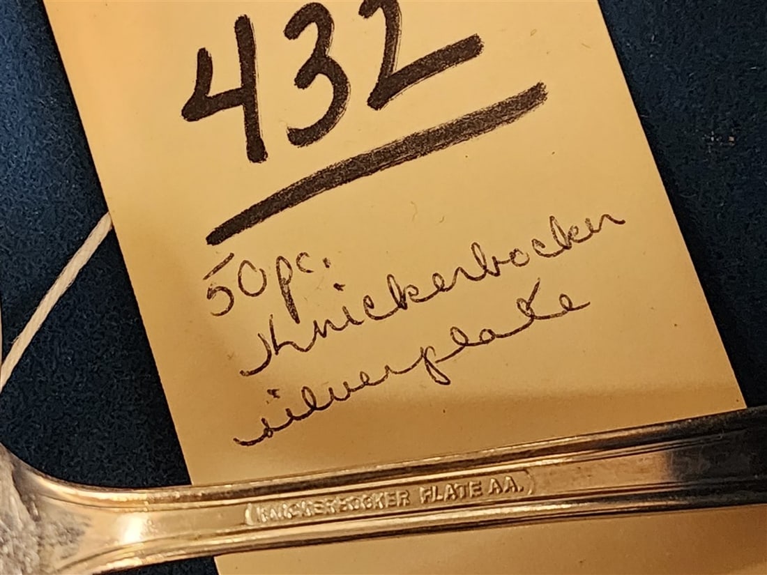 50 Pc. Knickerbocker Silverplate Flatware Service - 3