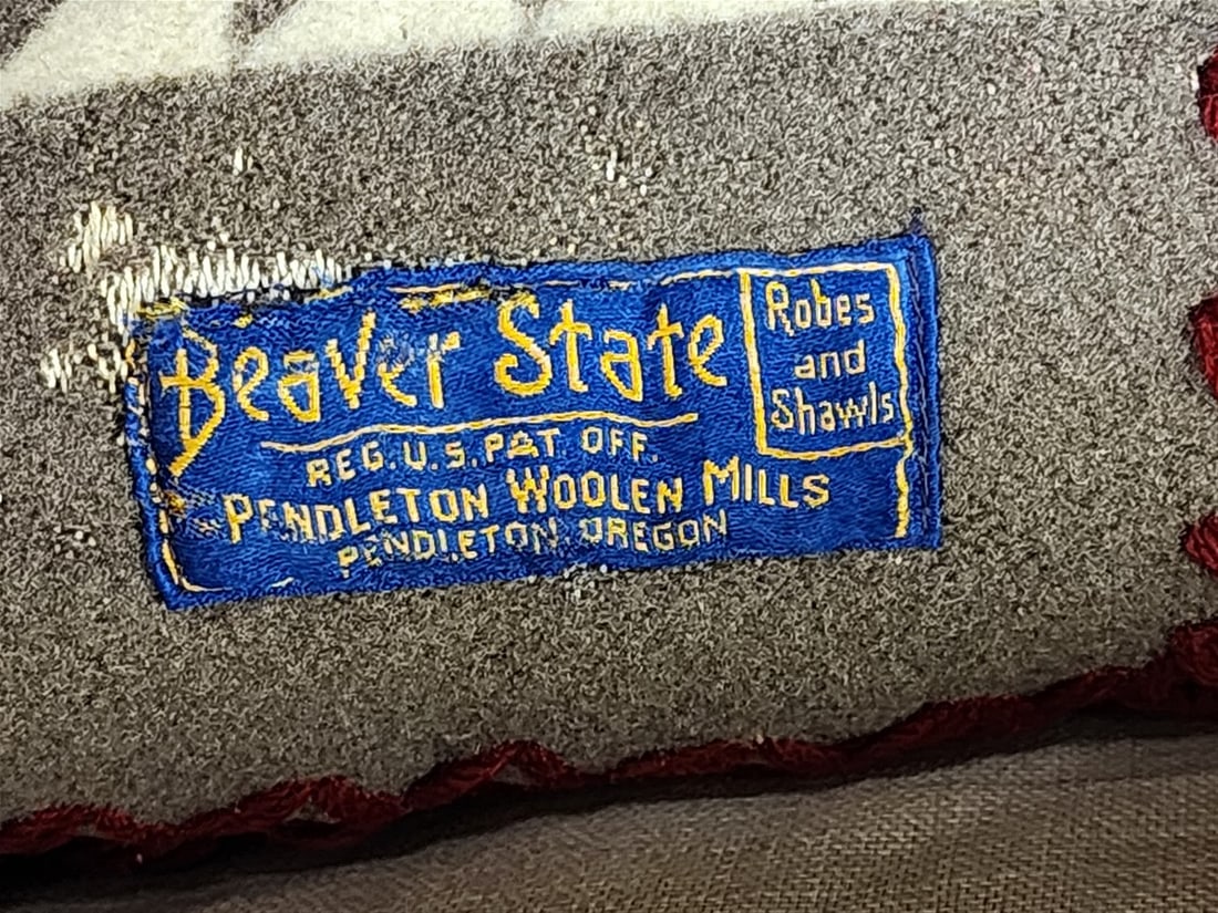 2 Pendleton Blankets 6' X 5'6" - 6