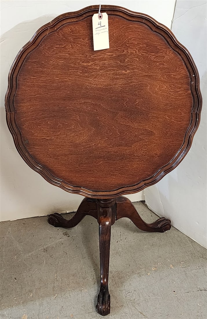 Chippendale Style Mahogany Tilt Top Tea Table 26 1/2" X 24" Diam. (1 of 5)