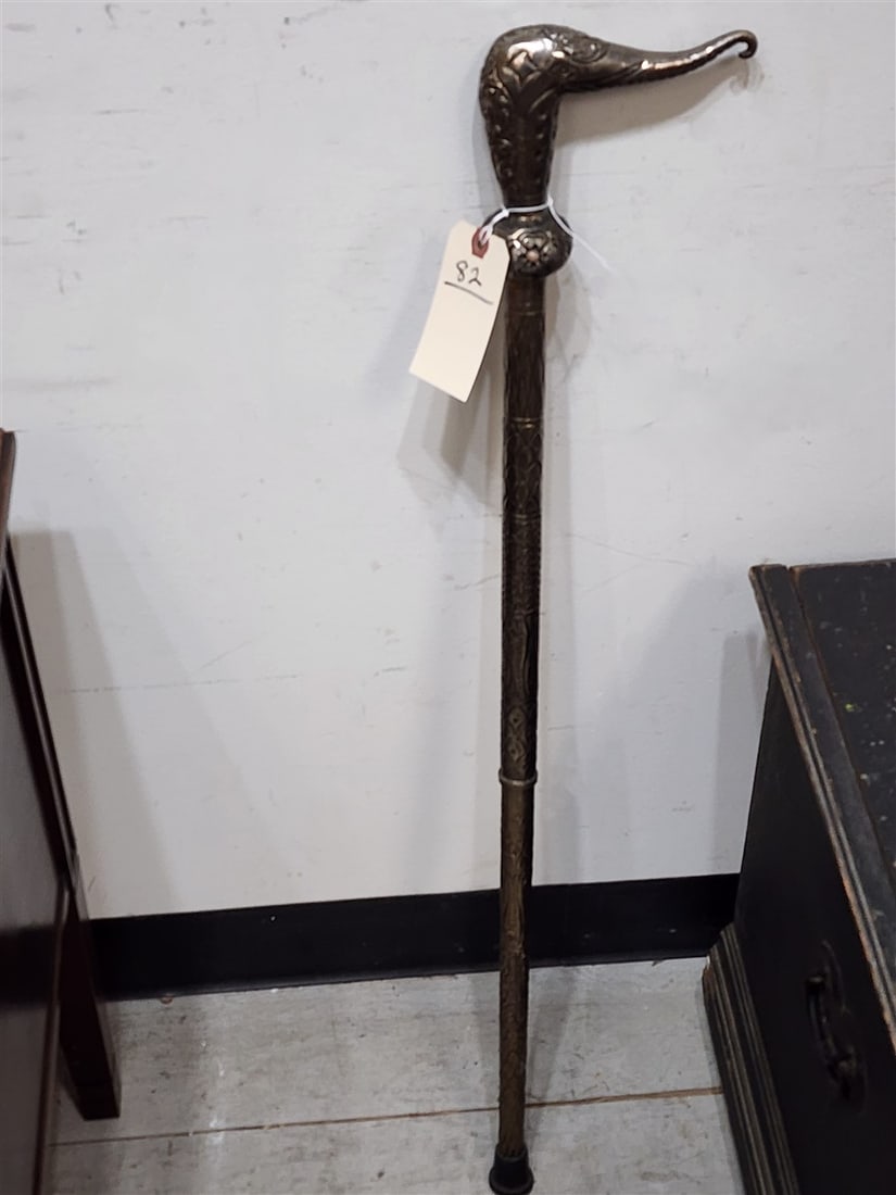 Metal Clad Cane w/Elephant Handle 35" (1 of 4)