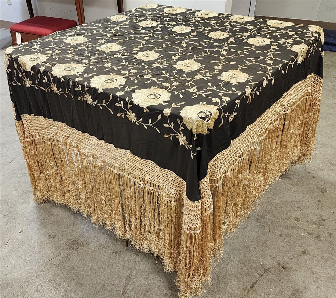 7' Sq. Silk Embroidered Vintage Shall (Size Inludes Fringe): 7' Sq. Silk Embroidered Vintage Shall (Size Inludes Fringe)