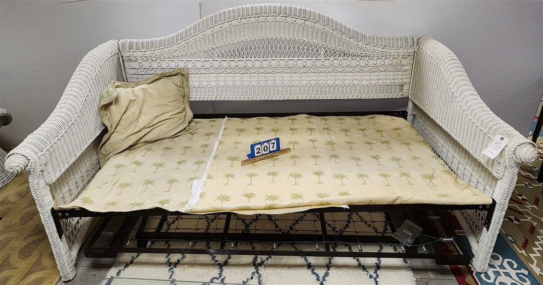 Wicker Day Bed w/Trundle 47" H X 7' W X 38" D (1 of 4)