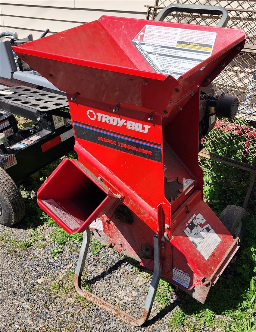 Troy-Bilt Super Tomahawk Chipper/Shredder - 2