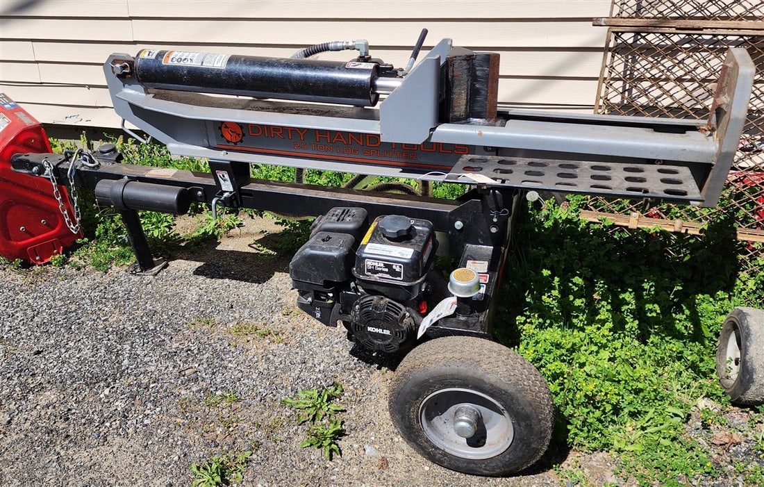 Dirty Hand Tools 25 Ton Commercial Log Splitter (1 of 3)