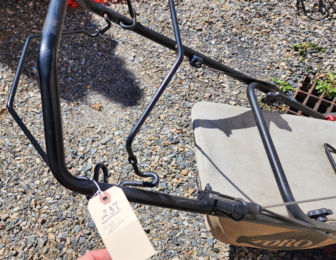 Briggs & Stratton Push Mower - 3