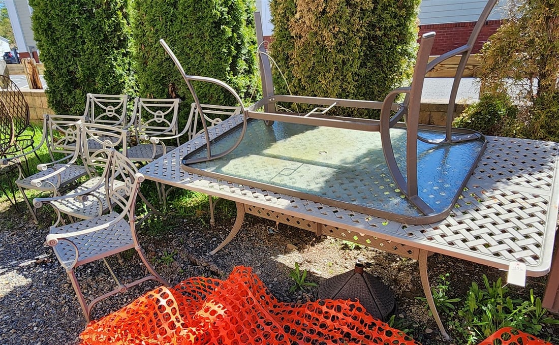 Metal Patio Table 42" W X 7' L w/6 Chairs (1 of 1)