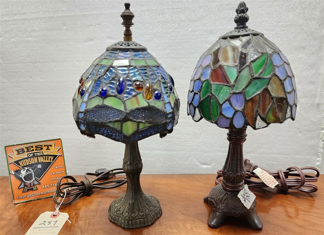 2 Leaded Shade Boudoir Lamps 12 1/2" H: 2 Leaded Shade Boudoir Lamps 12 1/2" H