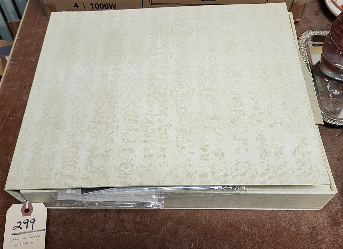 Binder Of Forever Stamp Sheets - Star Trek, Disney, Harry Potter, John Lennon, Paul Newman, Bugs, (1 of 2)