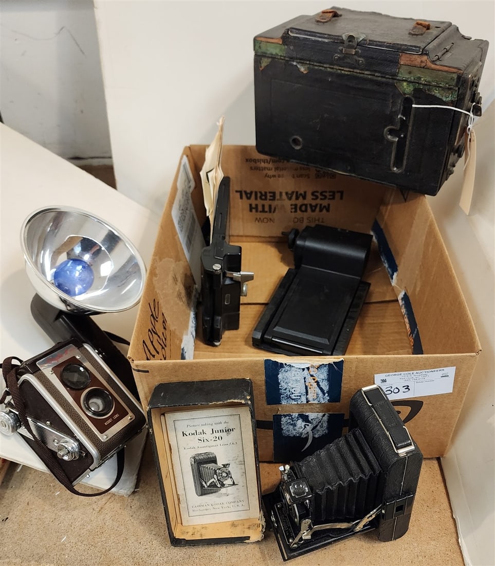 Bx Cameras - 3A Graphlex Folmer Schwing Devision Kodak + Kodak Junior + Kodak Duaflex 4 (1 of 5)