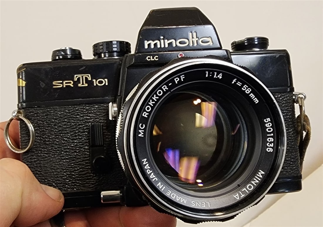 Minolta SRT 101 Camera - 4
