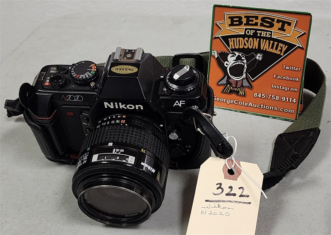 Nikon N2020 - 2