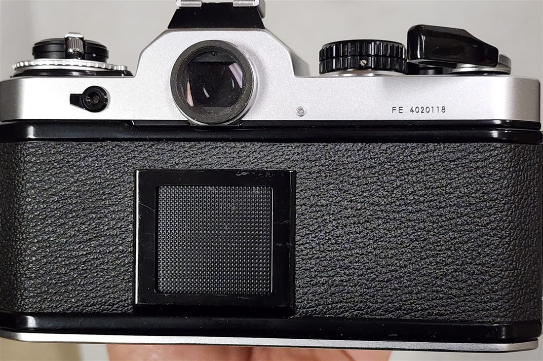 Nikon FE - 3