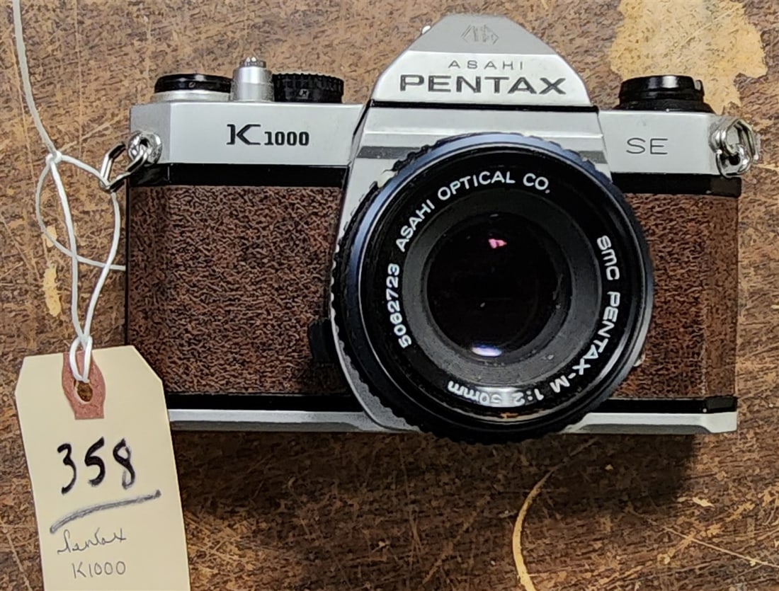 Pentax K1000 (1 of 3)
