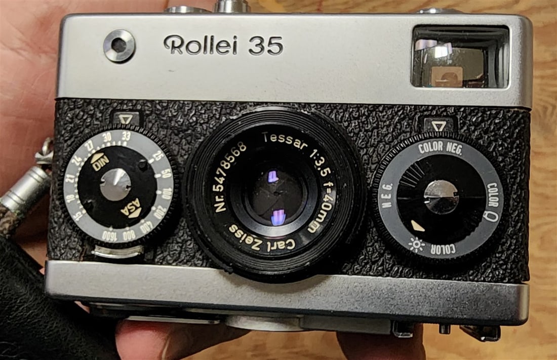 Rollei 35 Camera - 4
