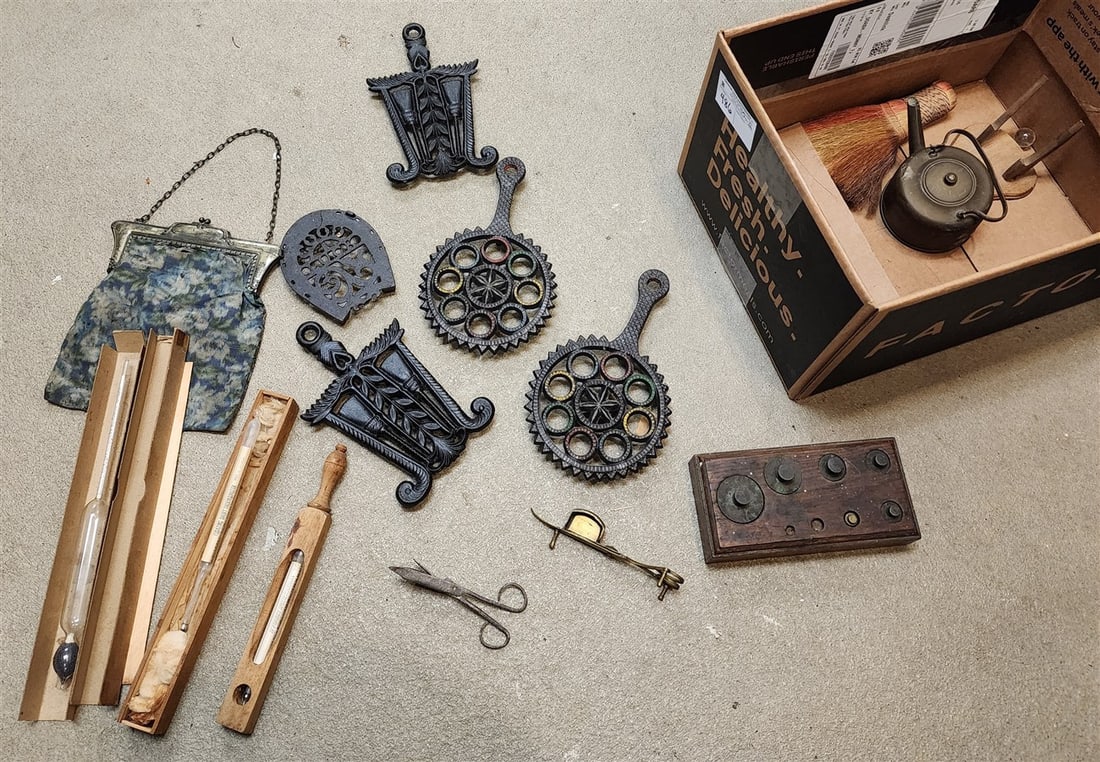 Bx Cast Iron Trivets, Scale Weights + 3 Thermometers (1 of 5)