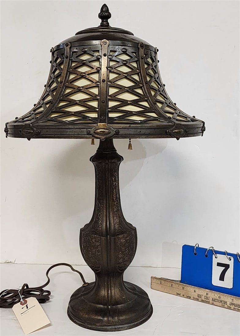 C1920 Metal Table Lamp 22" H X 14 1/2" Diam.: C1920 Metal Table Lamp 22" H X 14 1/2" Diam.
