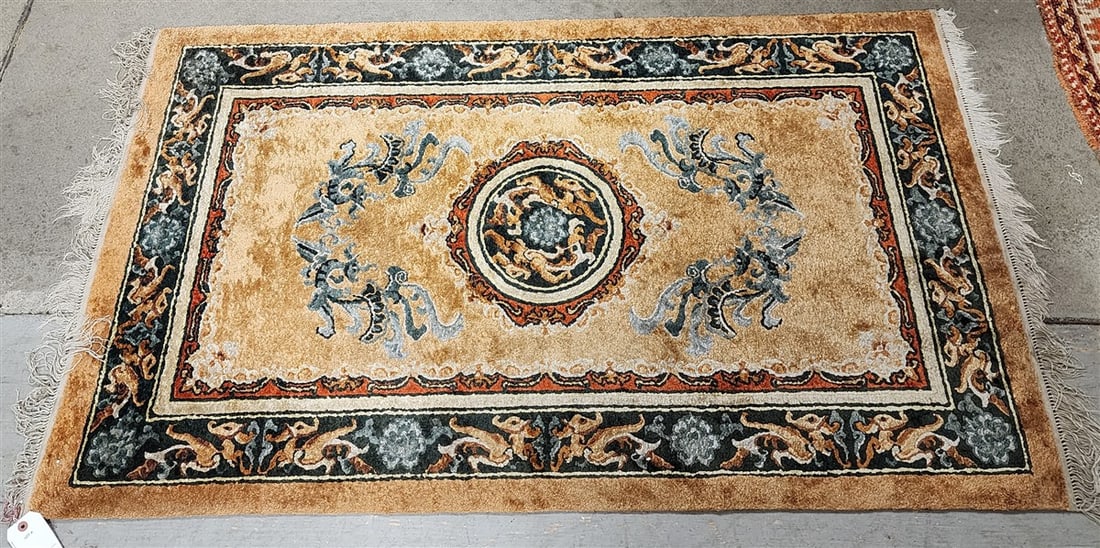 Chinese Silk Rug 3' X 5'4": Chinese Silk Rug 3' X 5'4"