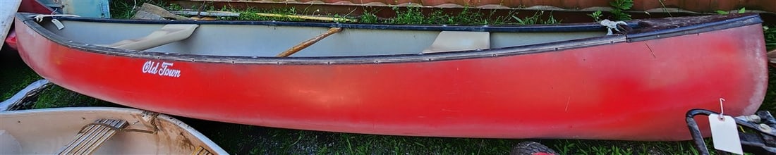 Old Town Discovery 158 Canoe 12'8" (New is $1,400) (1 of 8)