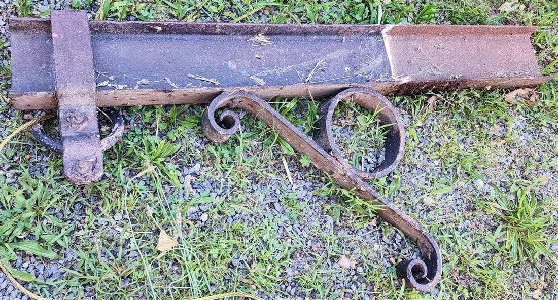 Cast & Wrought Hay Hood Hoist Beam 4'4" H X 2' W: Cast & Wrought Hay Hood Hoist Beam 4'4" H X 2' W