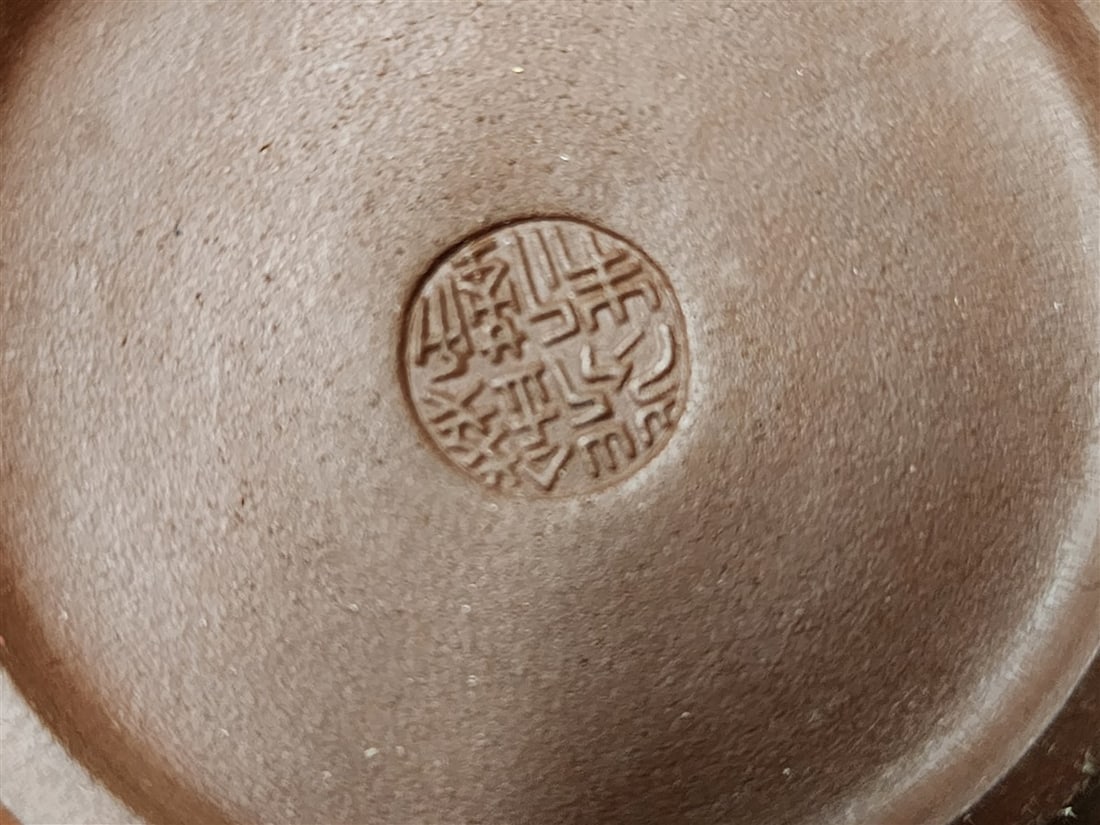 Tray 8 Yixing Teapots - 10