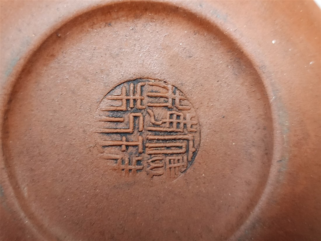 Tray 8 Yixing Teapots - 6