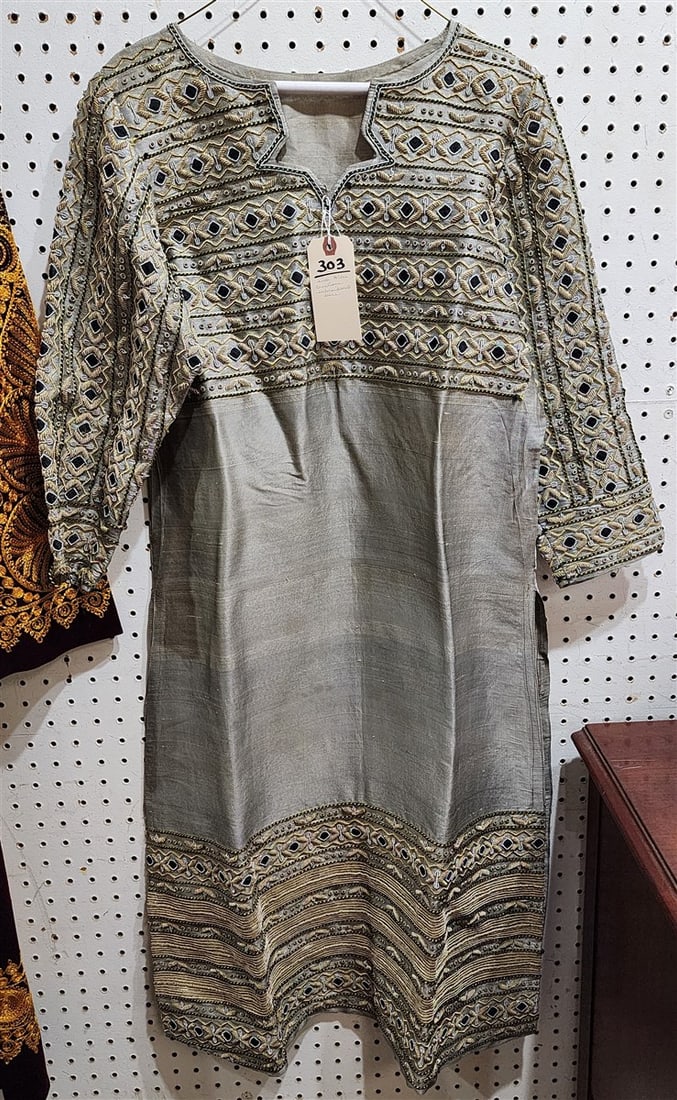Silk Aisha Creations w/Intricate Needlework Embroidery (1 of 3)