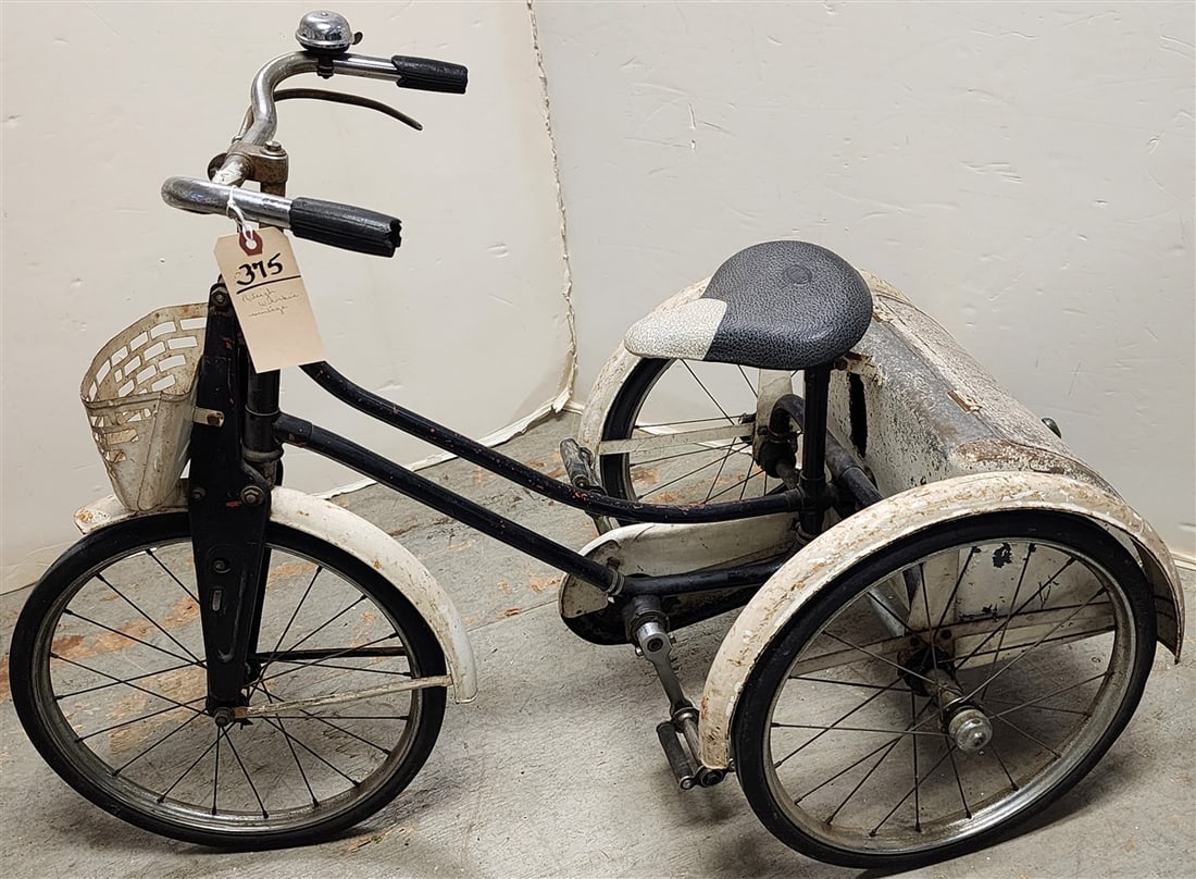 Vintage Raleigh Winkie Childrens Tricycle 28 1/2" H X 41" L X 20" W: Vintage Raleigh Winkie Childrens Tricycle 28 1/2" H X 41" L X 20" W