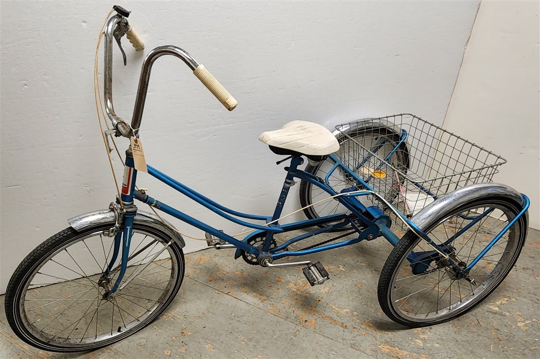 Maf Roadmaster Adult Tricycle 43 1/2" H X 70" L X 30" W (1 of 4)