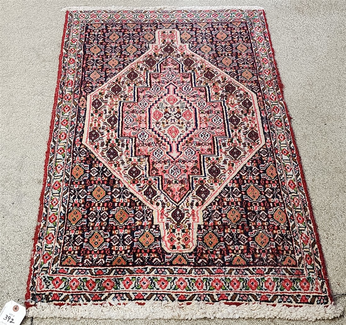Heriz Rug 2'3" X 3'8": Heriz Rug 2'3" X 3'8"