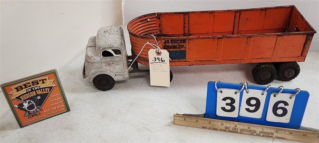 Vintage Structo Pressed Steel Truck & Trailer Grain Co. 5 1/2" H X 21" L X 5 1/2" W: Vintage Structo Pressed Steel Truck & Trailer Grain Co. 5 1/2" H X 21" L X 5 1/2" W