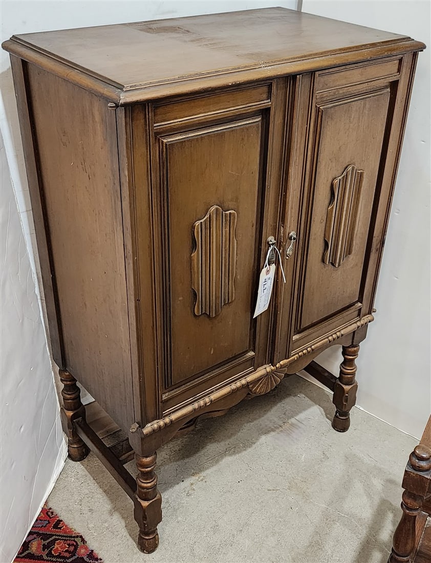 Atwater Kent Radio Cabinet 36" H X 24" W X 14" D: Atwater Kent Radio Cabinet 36" H X 24" W X 14" D